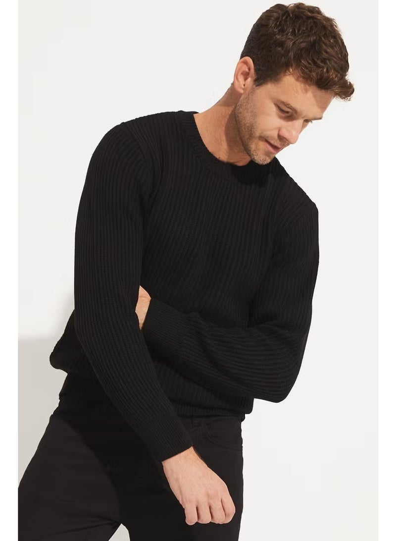 JUNE Men's Regular Fit Crew Neck Knitwear Sweater - Image 2